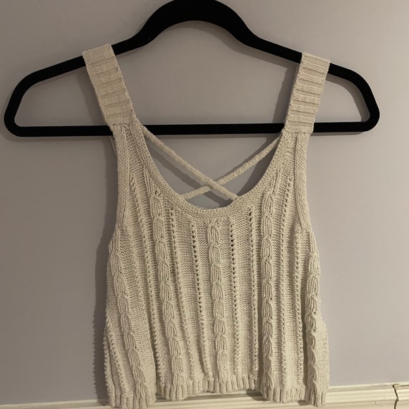 white knitted tank top - Picture 1 of 3